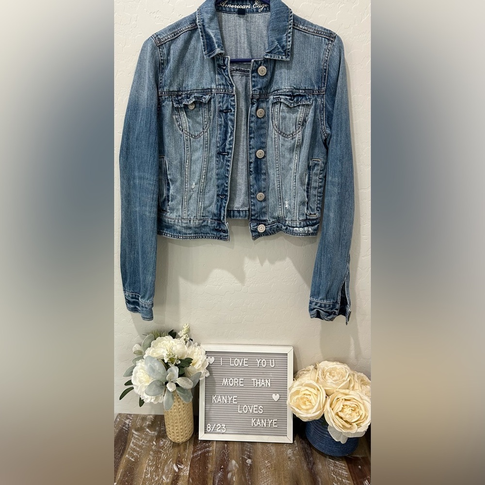 🦅🩵 Y2K Vintage American Eagle Cropped Distressed Denim Jacket 🩵🦅